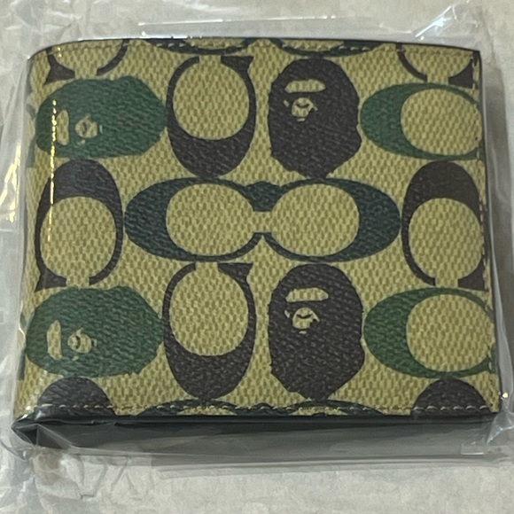 NWT COACH x BAPE SIGNATURE CANVAS W/APE HEAD BLACK COPPER/CAMO COIN MENS WALLET - Picture 15 of 16